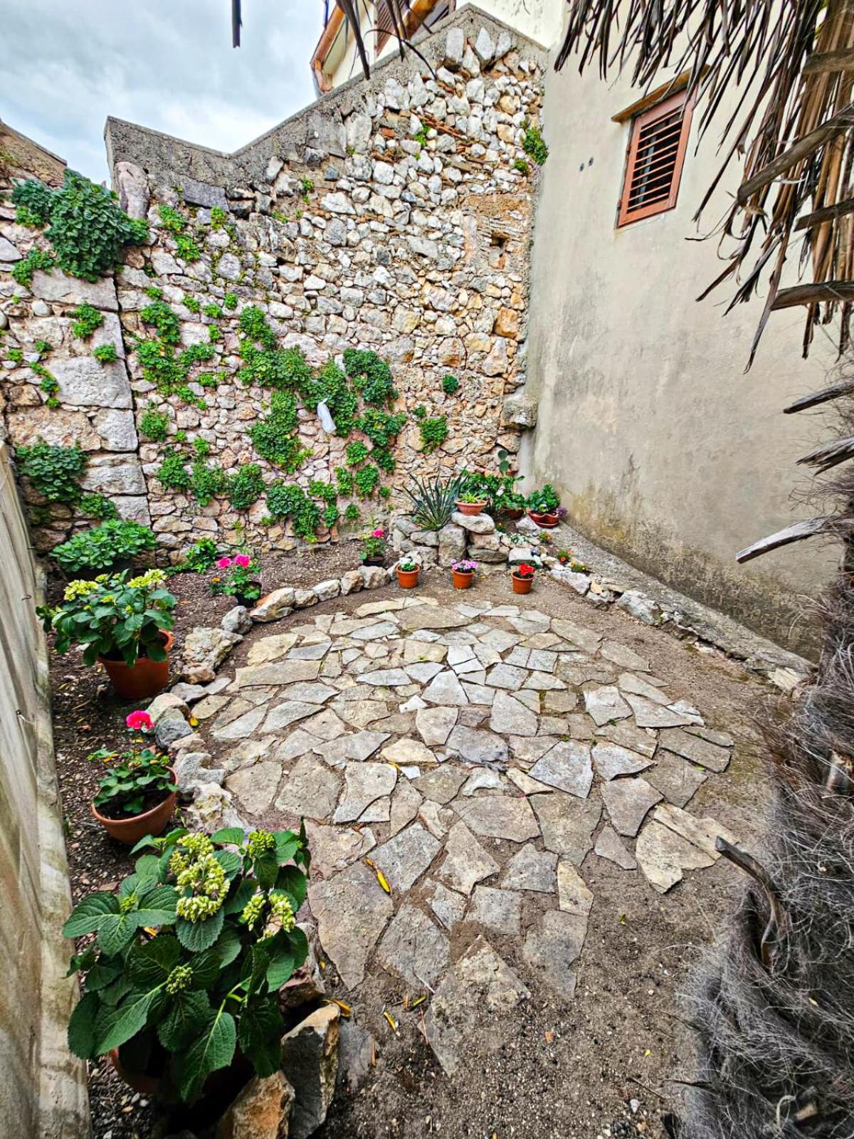 Forever Oasis Vrbnik Buitenkant foto
